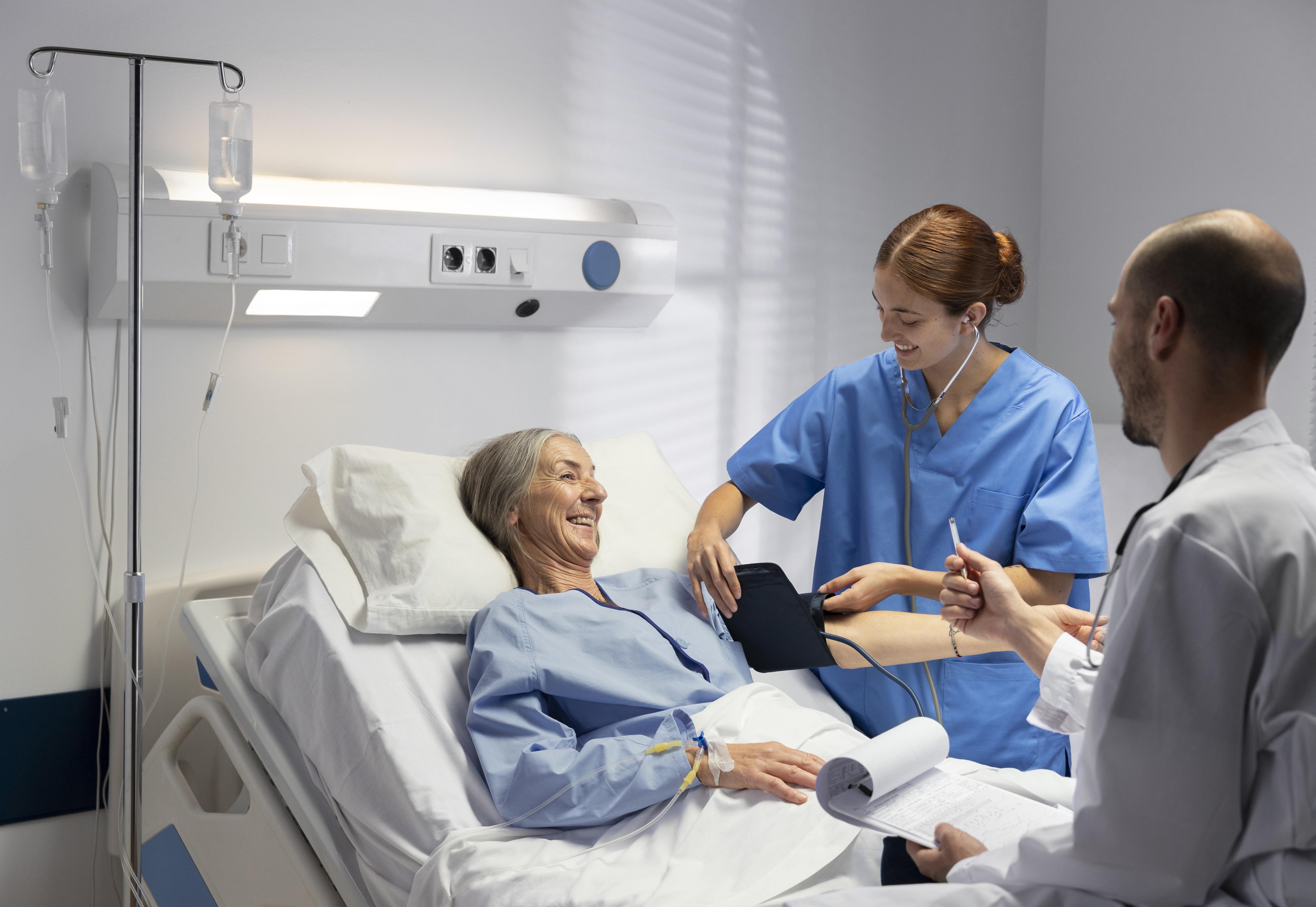 5 Aspects of Patient Care that Doctors can Learn from Nurses