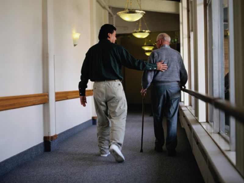 Bayesian Method Useful for Noncompleters of 400-m Walk