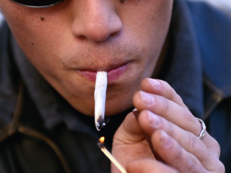 Smoking Marijuana May Be Tied to Cough, Sputum Production
