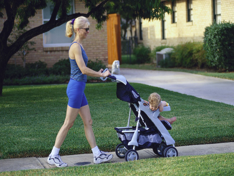 Mothers' Healthy Lifestyle Tied to Drop in Offspring Obesity