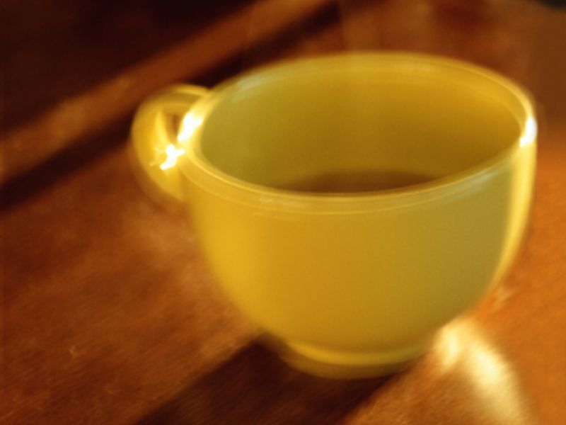 Hot Tea + Alcohol or Smoking May Up Esophageal Cancer Risk