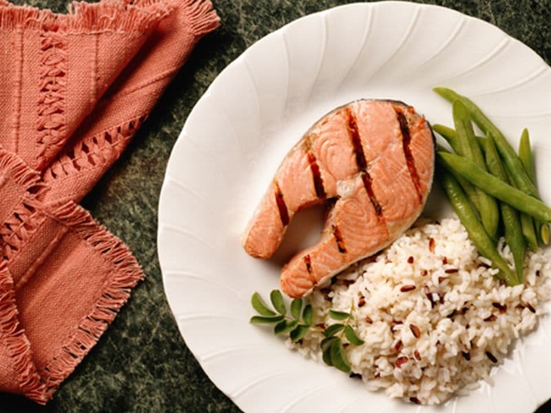 Mediterranean Diet Tied to Lower Risk of Rheumatoid Arthritis