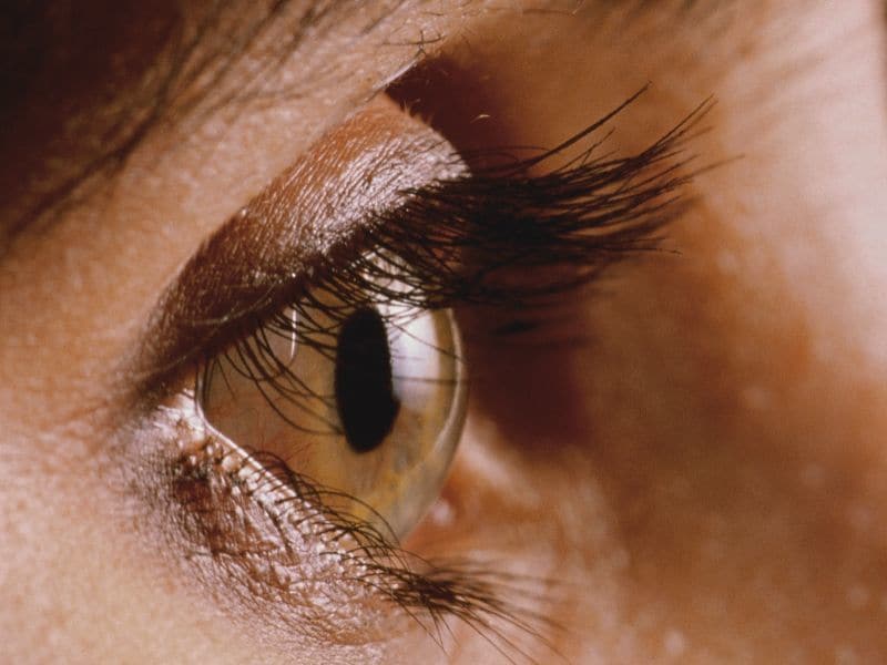 Incident Contrast Sensitivity Common in Middle-Aged Adults