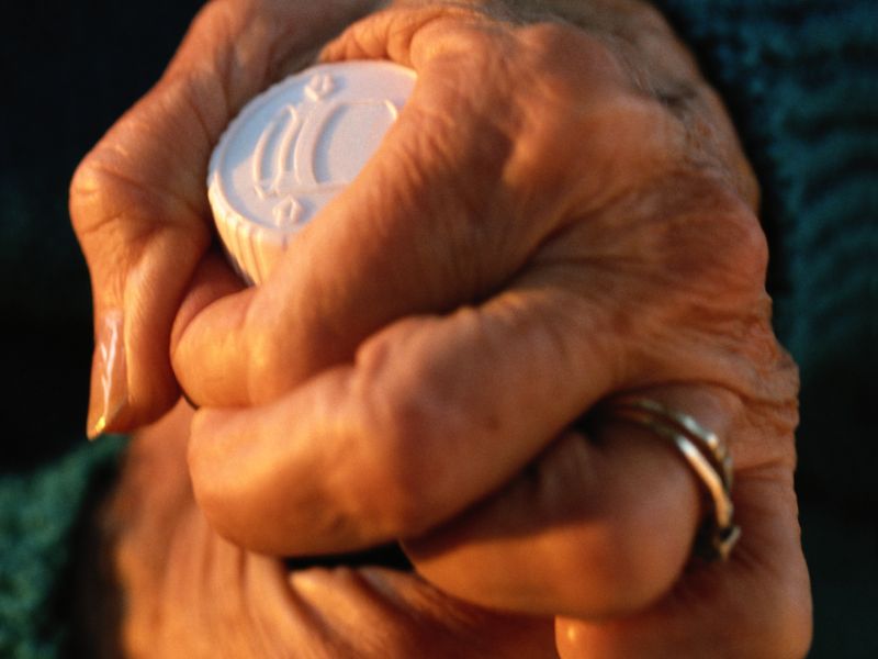 Warfarin Use Linked to Reduced Incidence of Cancer