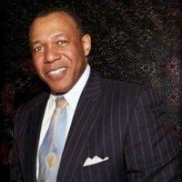 Dr Alberto Alexander