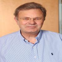Wolfgang Baumeister