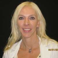 Kristine Brecht